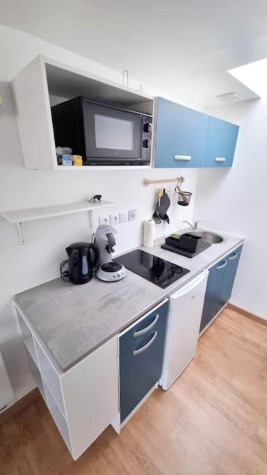 Studio En Rez De Jardin Avec Terrasse Privee - Le Petit Chateau Avesnois - Tv - Wifi - Logement Complet Avesnes-sur-Helpe Dış mekan fotoğraf